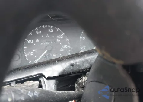 1997 Nissan Maxima Gle/Gxe/Se z USA, uszkodzony, nr VIN JN1CA21D4VT845224